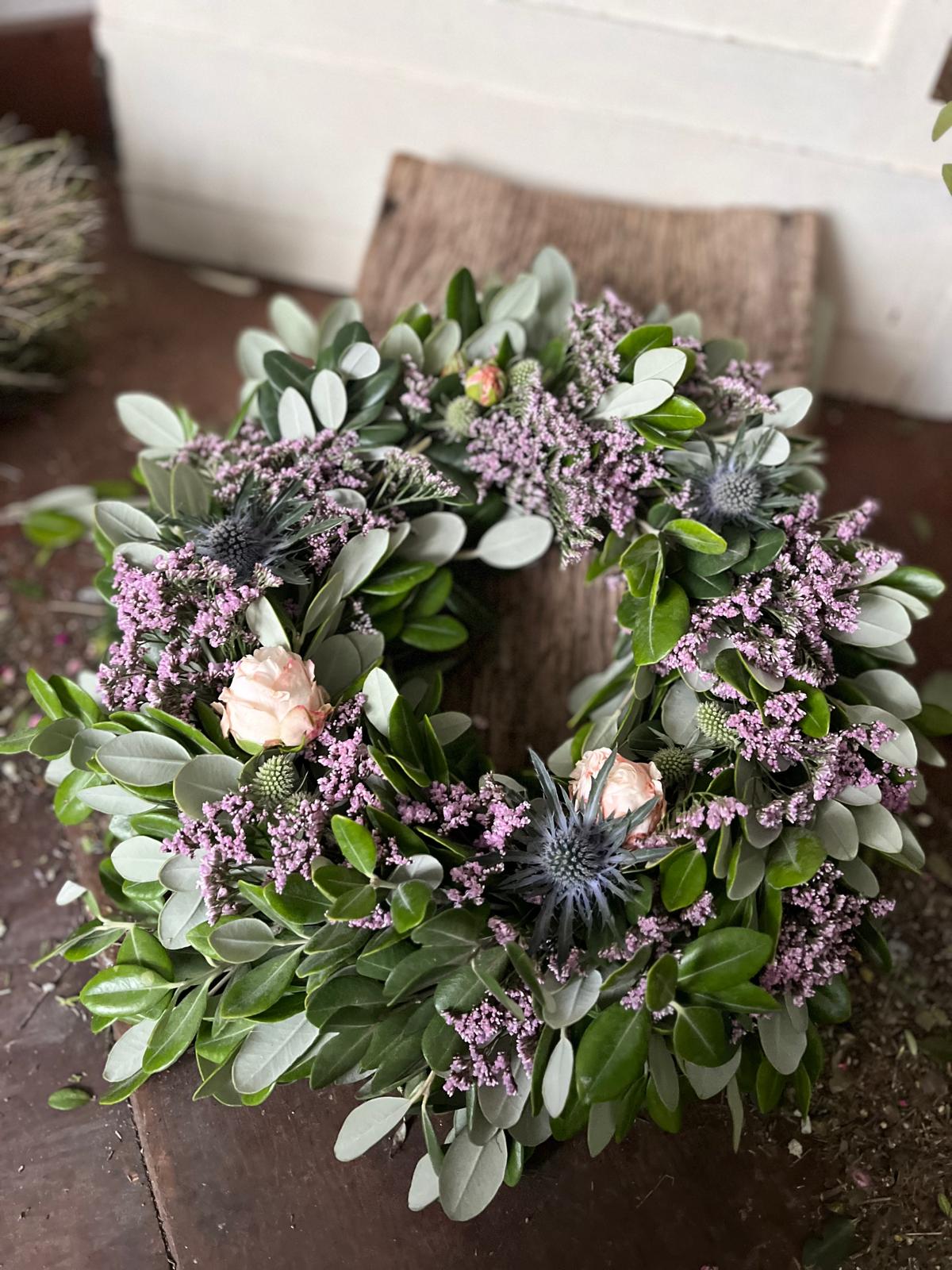 Wunderschöner Blumenkranz zur Deko