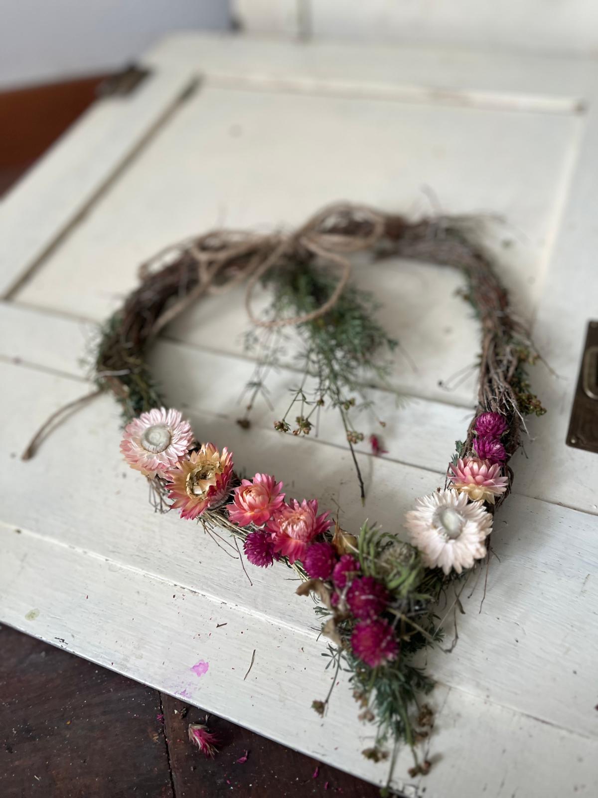 Trockenblumen Herz Wanddeko | Herz Kranz handgemacht Unikat | Thymian Dekoherz zum Aufhängen