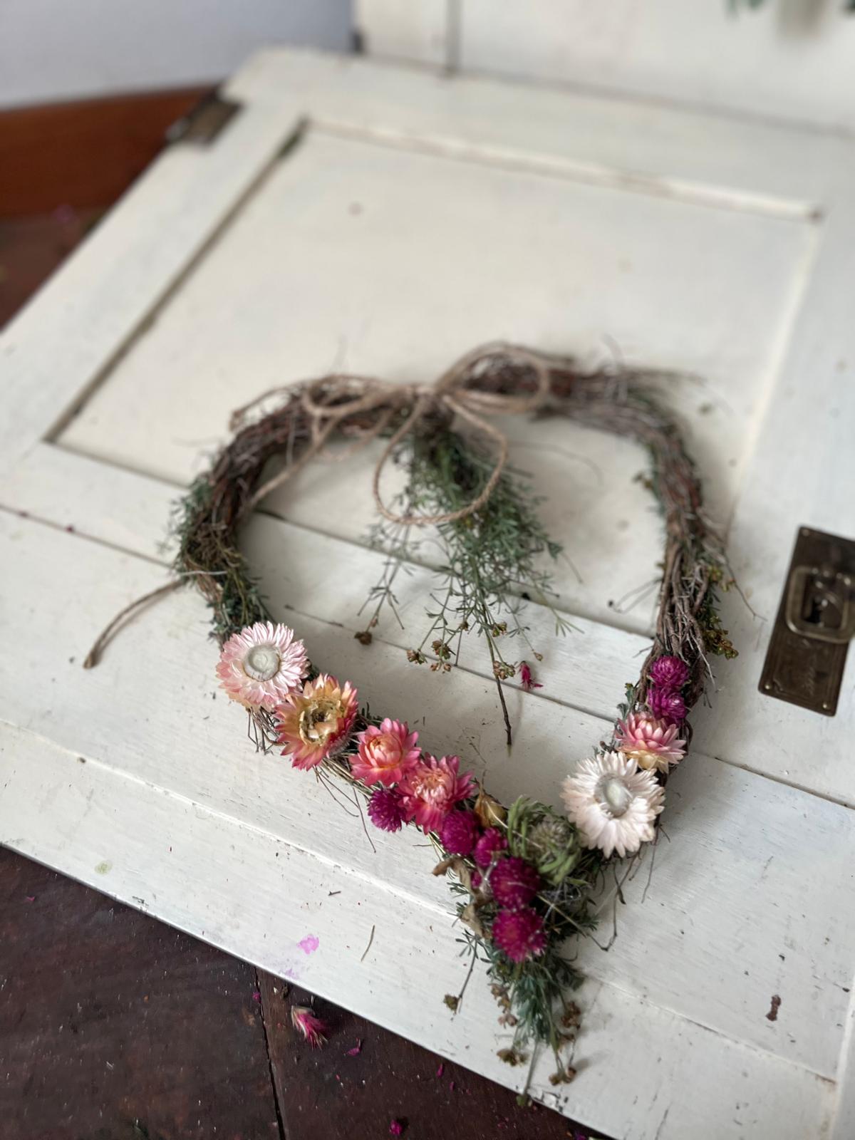 Trockenblumen Herz Wanddeko | Herz Kranz handgemacht Unikat | Thymian Dekoherz zum Aufhängen