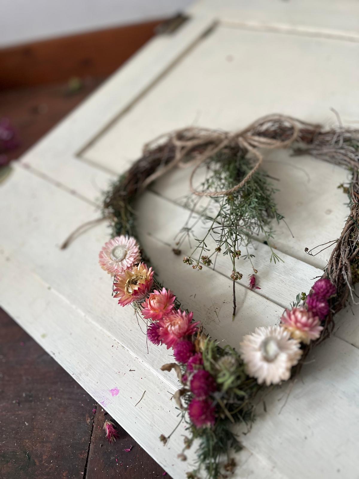 Trockenblumen Herz Wanddeko | Herz Kranz handgemacht Unikat | Thymian Dekoherz zum Aufhängen