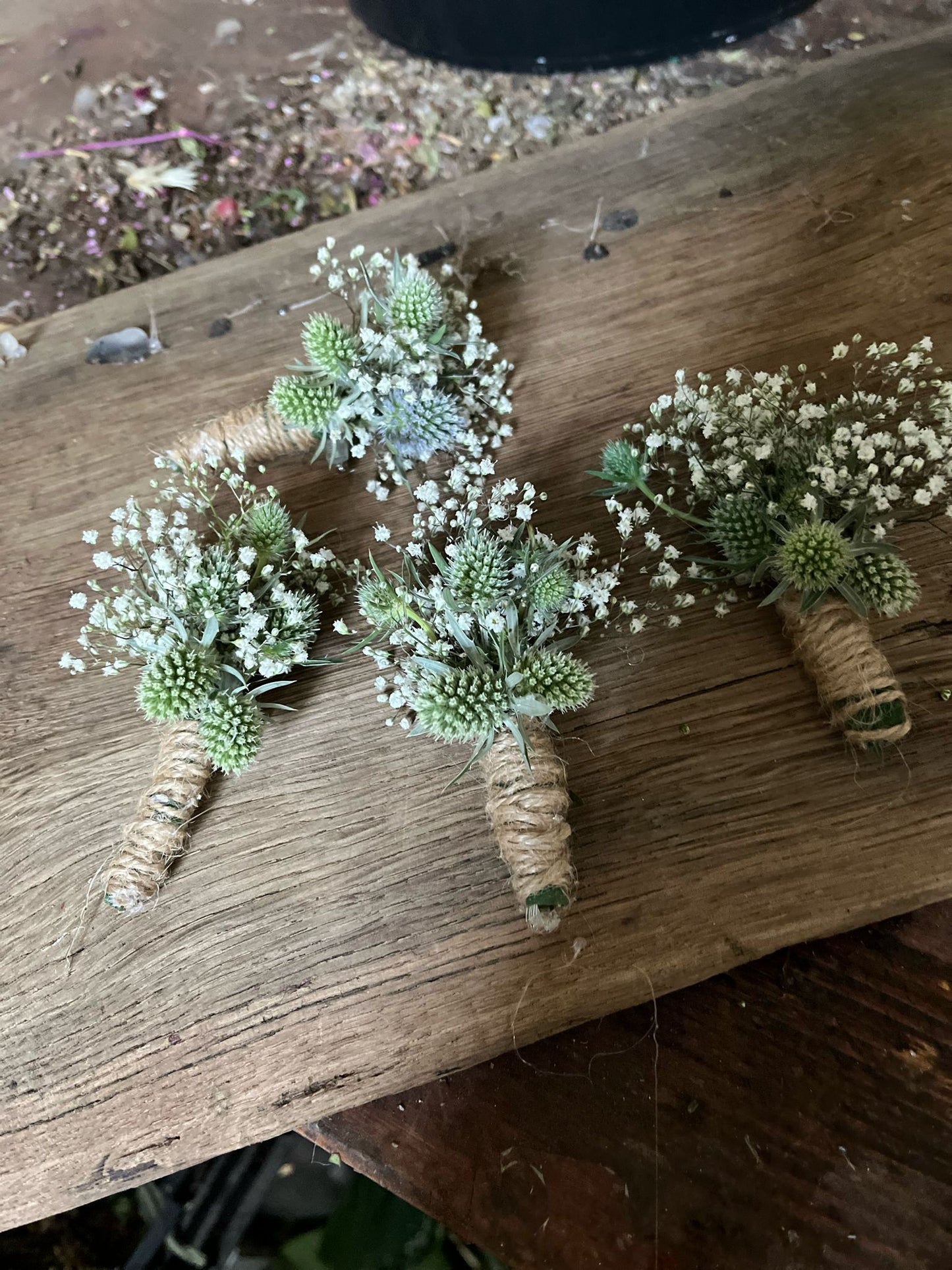 Anstecker Hochzeit, Bräutigam Anstecker, Hochzeitsanstecker für Gäste, Blumenanstecker Anstecknadel, Boutonniere Hochzeit, Handgemacht