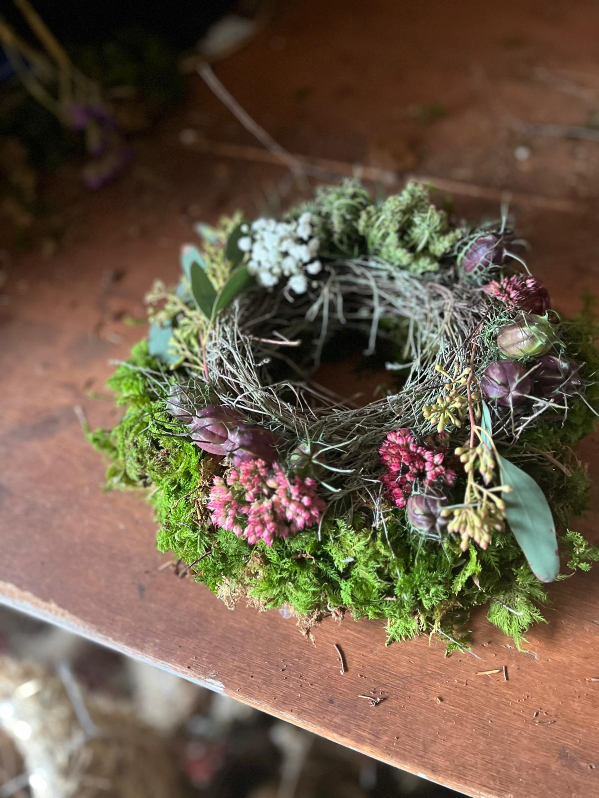 Mooskranz Natur Deko Herbst | Handgefertigter Herbstkranz Tischdeko & Türkranz aus Moos | Jeder Kranz ein Unikat 20cm 25cm