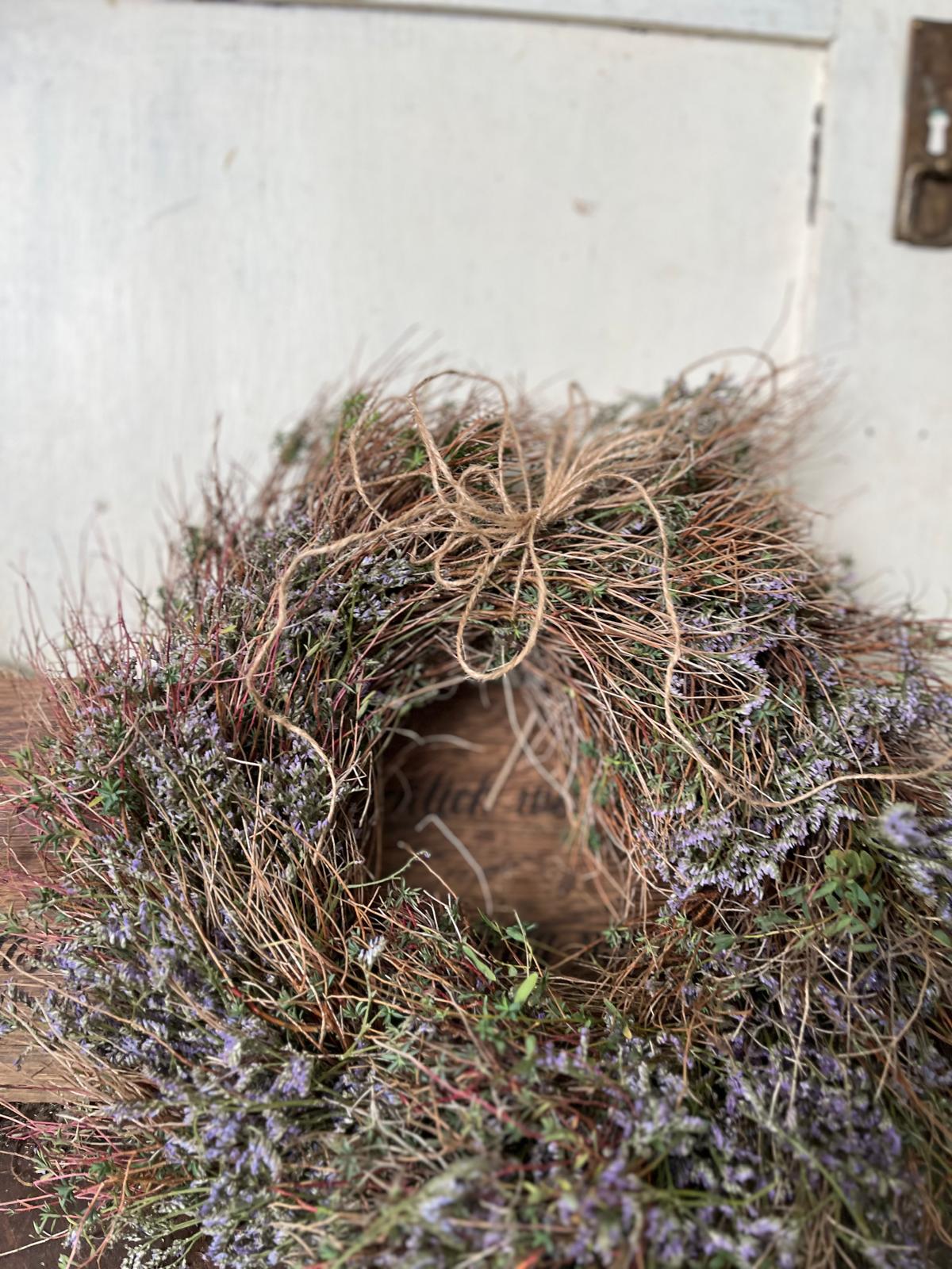 Trockenkranz aus Thymian & Strandflieder – Wetterfest & Zeitlos für Tür oder Tisch